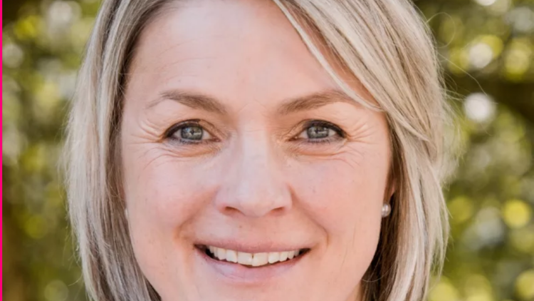 Imke Haake, Generalsekretärin der FDP Niedersachsen, kommt nach Rastede